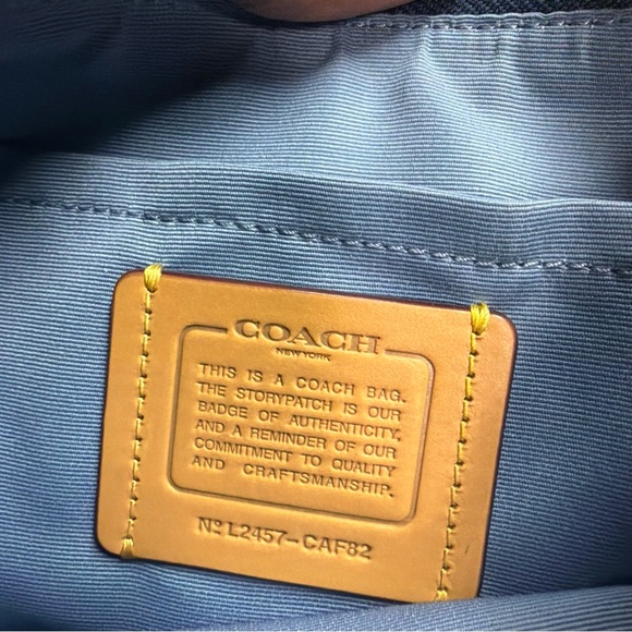 Blue Coach Teri Shoulder Bag In Signature Denim - Picture 7 of 7